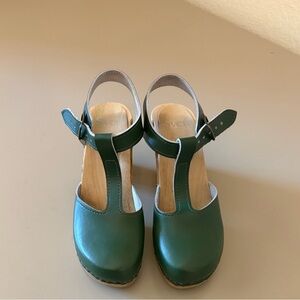 Sven Green Leather T-strap High-heel Clogs